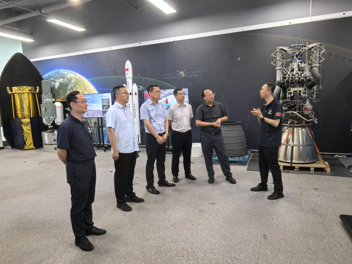 凝聚校友力量 筑梦航天新篇——歪歪漫画
校企协同献礼工学学科70周年